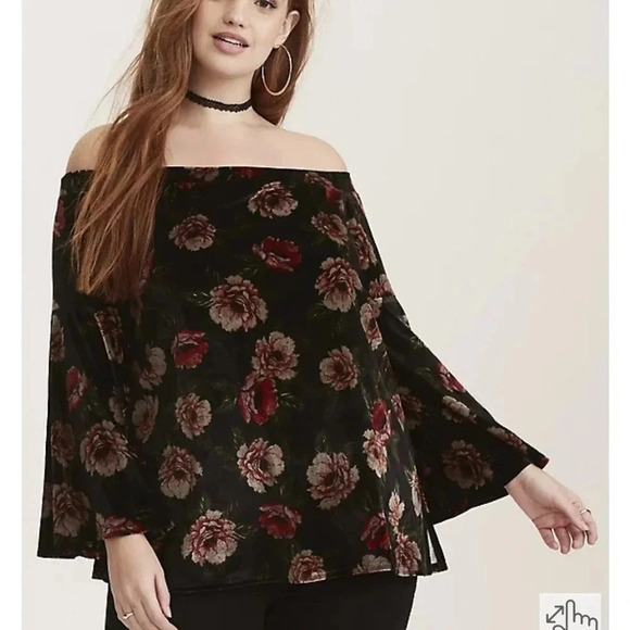 Torrid Floral Print Velvet Off Shoulder Bell Sleeve Top Size 3 - Picture 1 of 8
